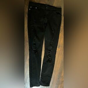 Silver Crush skinny low rise woman black ripped jeans size 9/10
